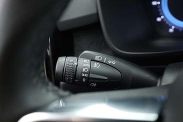 Volvo XC40 Recharge Plus — photo 10