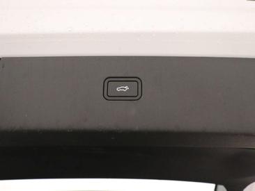 Volvo XC60 — photo 32