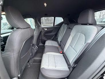 Volvo XC40 B4 Plus — photo 8