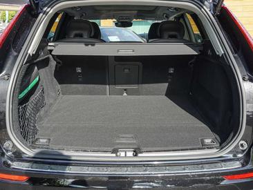 Volvo XC60 T8 Recharge Ultimate — photo 18