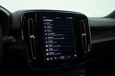 Volvo XC40 Recharge Plus — photo 22