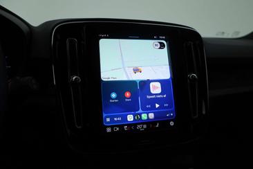 Volvo XC40 Recharge Plus — photo 27