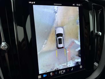 Volvo XC60 B5 Ultimate — photo 13