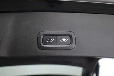 Volvo XC40 Recharge Plus — photo 32