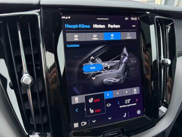 Volvo XC60 B5 Ultimate — photo 15