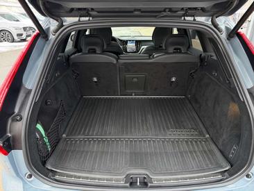 Volvo XC60 B5 Ultimate — photo 20