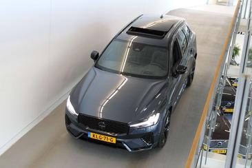 Volvo XC60 T8 Ultimate — photo 22