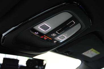 Volvo XC60 T8 Ultimate — photo 24