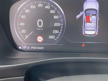Volvo XC40 T5 Recharge Plus — photo 13