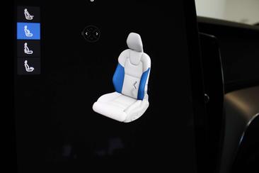 Volvo XC60 T8 Ultimate — photo 31
