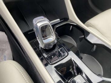 Volvo XC40 T5 Recharge Plus — photo 20