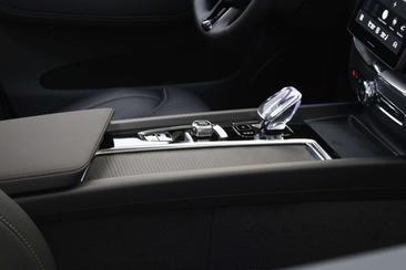Volvo XC60 T8 Ultimate — photo 48