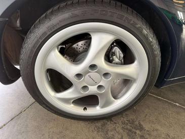 Porsche 993 Carrera — photo 12