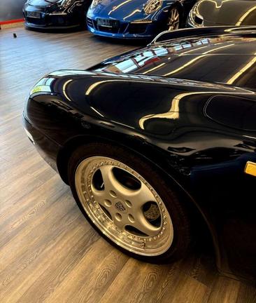 Porsche 993 Carrera 2 — photo 5