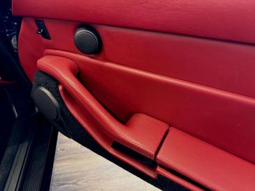 Porsche 993 Carrera 2 — photo 12