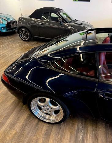 Porsche 993 Carrera 2 — photo 15