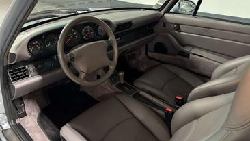 Porsche 993 Carrera — photo 16