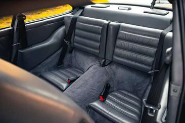 Porsche 964 CARRERA 4 — photo 5