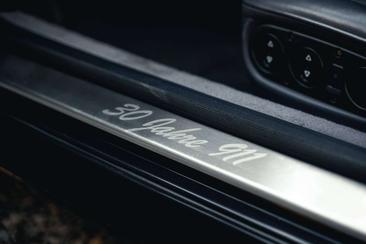 Porsche 964 CARRERA 4 — photo 12