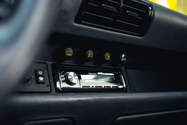 Porsche 964 CARRERA 4 — photo 14