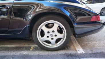 Porsche 964 CARRERA 4 — photo 19