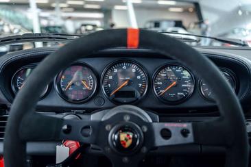 Porsche 964 Carrera 2 — photo 13