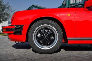 Porsche 930 — photo 14