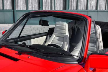 Porsche 930 — photo 19