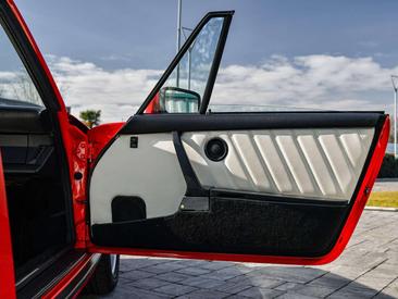 Porsche 930 — photo 27