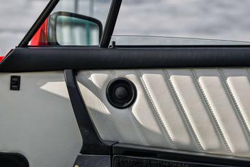 Porsche 930 — photo 28