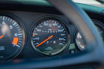 Porsche 930 Carrera — photo 39