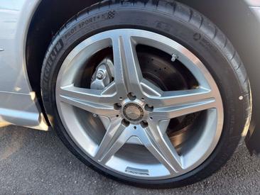 Mercedes SL 500 — photo 20