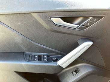 Audi Q2 35 TFSI — photo 20