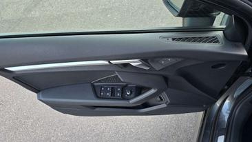 Audi A3 S Line 40 TFSI E — photo 16