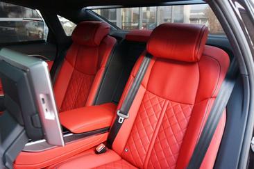 Audi S8 — photo 14