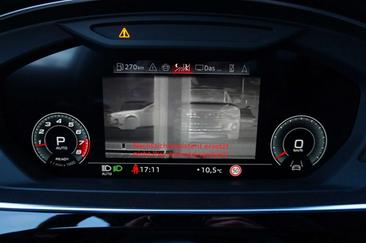 Audi S8 — photo 17