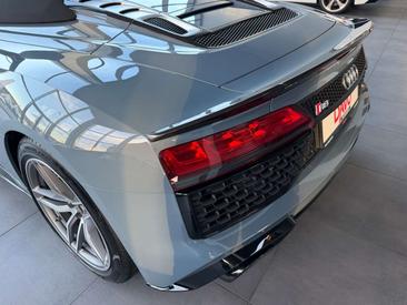 Audi R8 Spyder Performance — photo 14