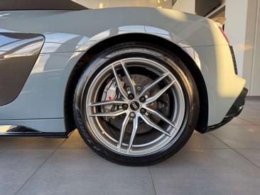 Audi R8 Spyder Performance — photo 23