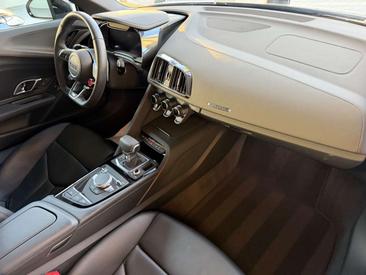 Audi R8 Spyder Performance — photo 24