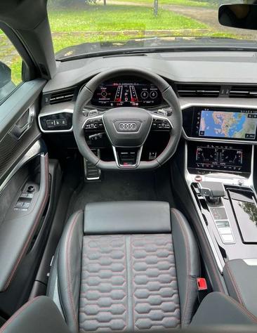Audi RS6 Avant Performance — photo 14