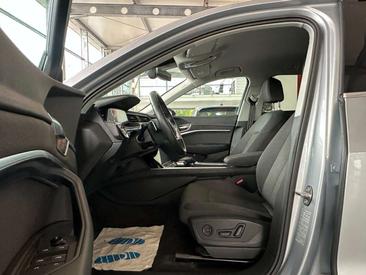 Audi E-tron 55 — photo 8
