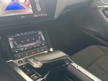 Audi E-tron 55 — photo 11