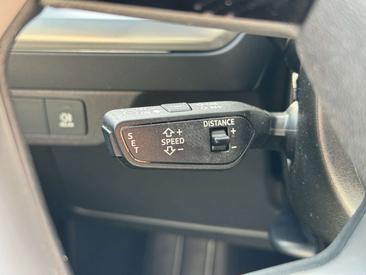 Audi Q4 E-tron 40 — photo 13