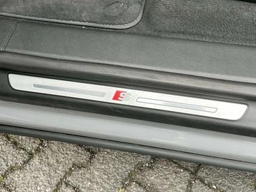 Audi SQ8 Competition Plus — photo 9