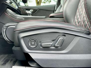 Audi SQ8 Competition Plus — photo 13