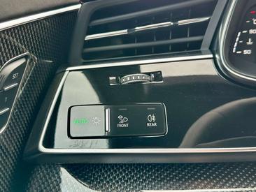 Audi SQ8 Competition Plus — photo 18