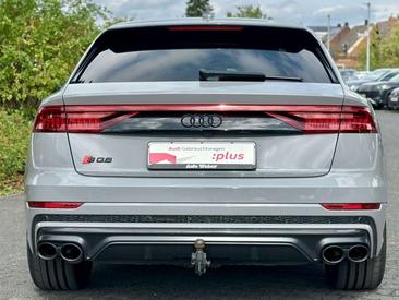 Audi SQ8 Competition Plus — photo 32