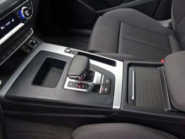 Audi Q5 S Line 40 TDI — photo 9