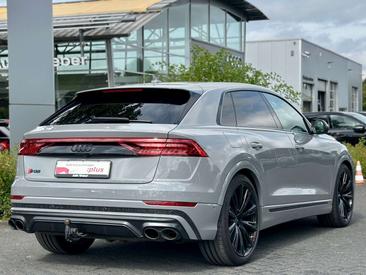 Audi SQ8 Competition Plus — photo 34