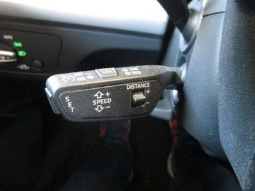 Audi Q5 S Line 40 TDI — photo 20